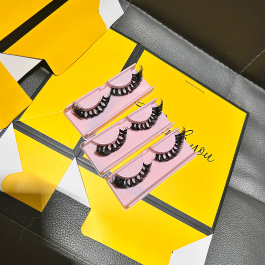 CLASSIC STRIP LASHES