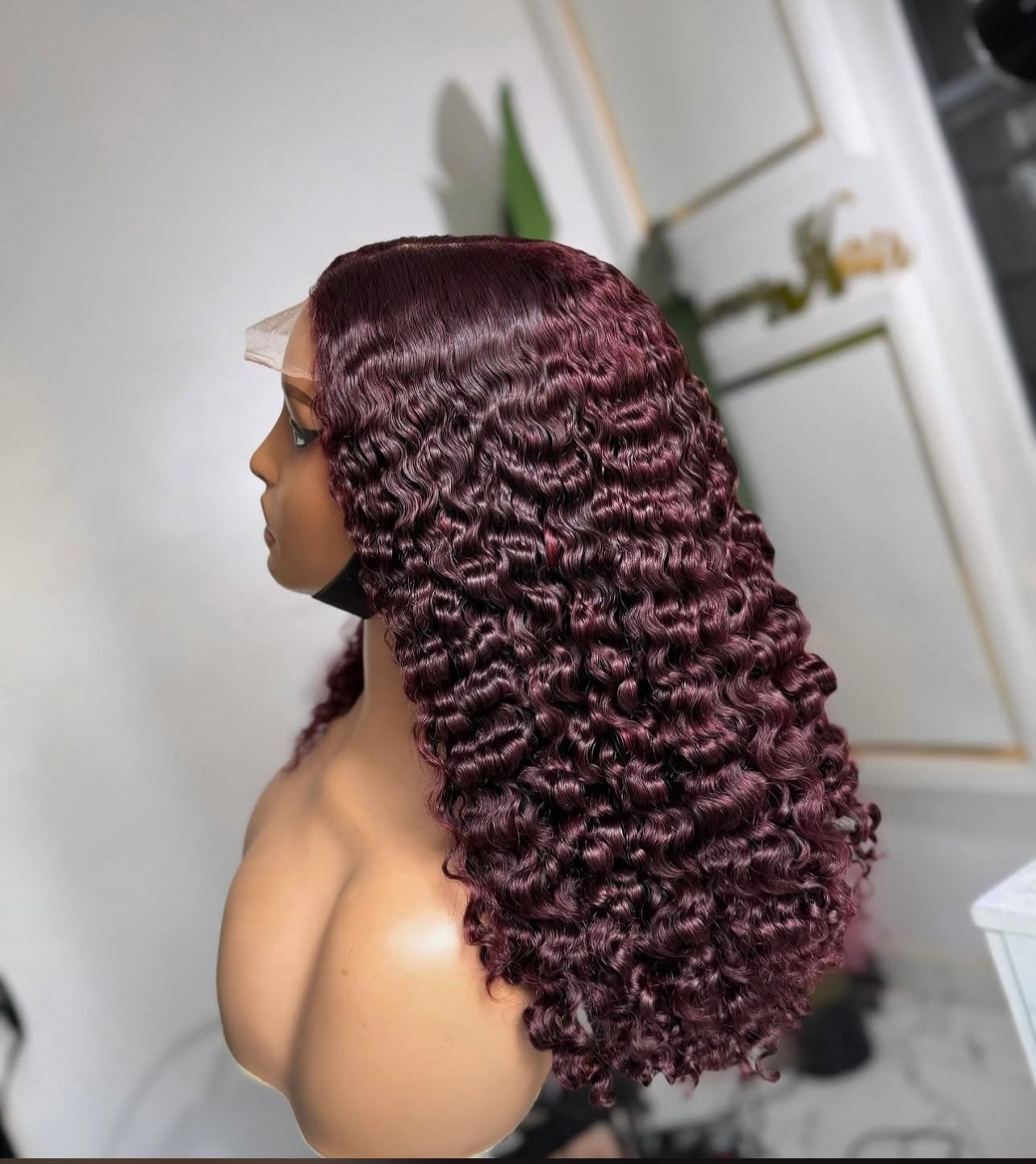 BURGUNDY PIXEL CURLY
